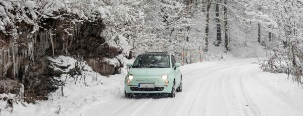 Auto winterfest machen: Checkliste und Bußgelder im Winter